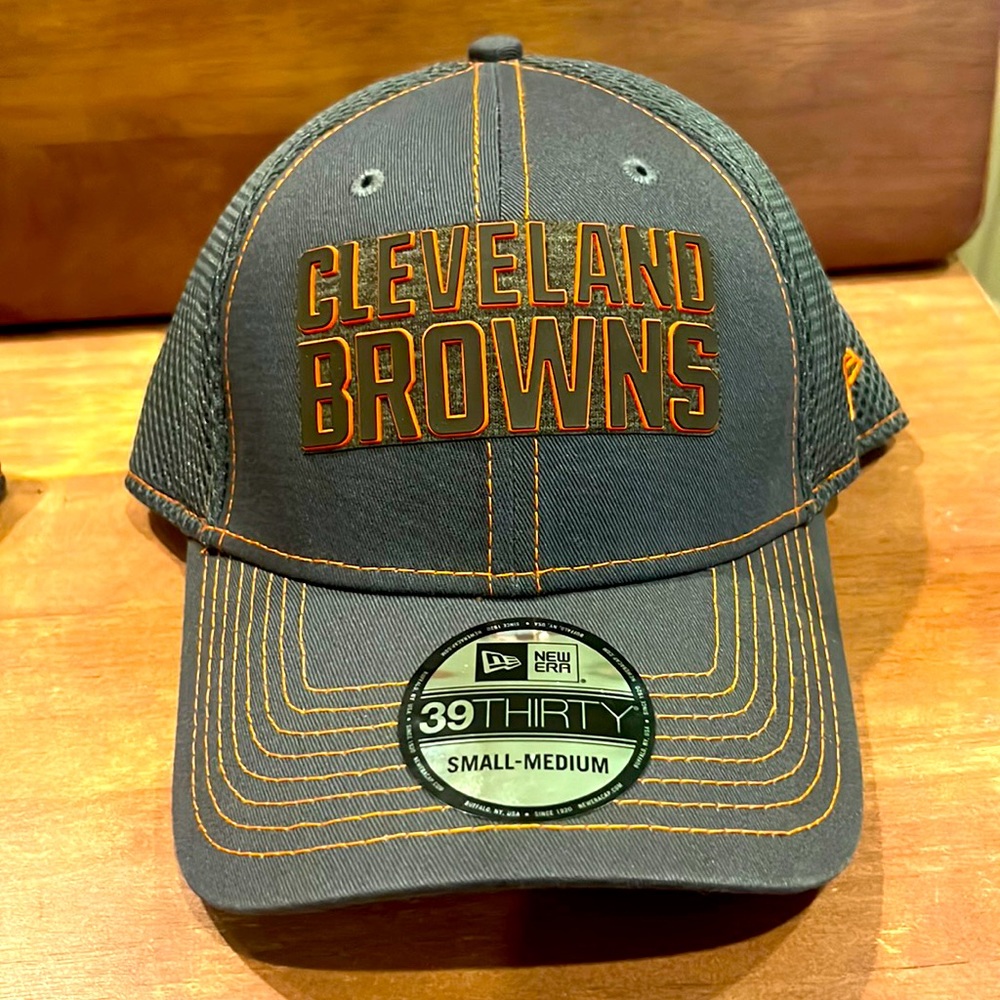 New Era Mens CLEVELAND BROWNS HAT new with tags